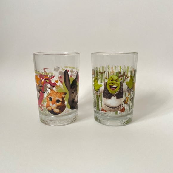 Lot of 2 McDonald's Shrek Dinking glass Discontinued Collectible Shrek glass Cup - Picture 1 of 8